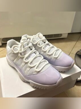 Pure Violet Jordan Retro 11 Low